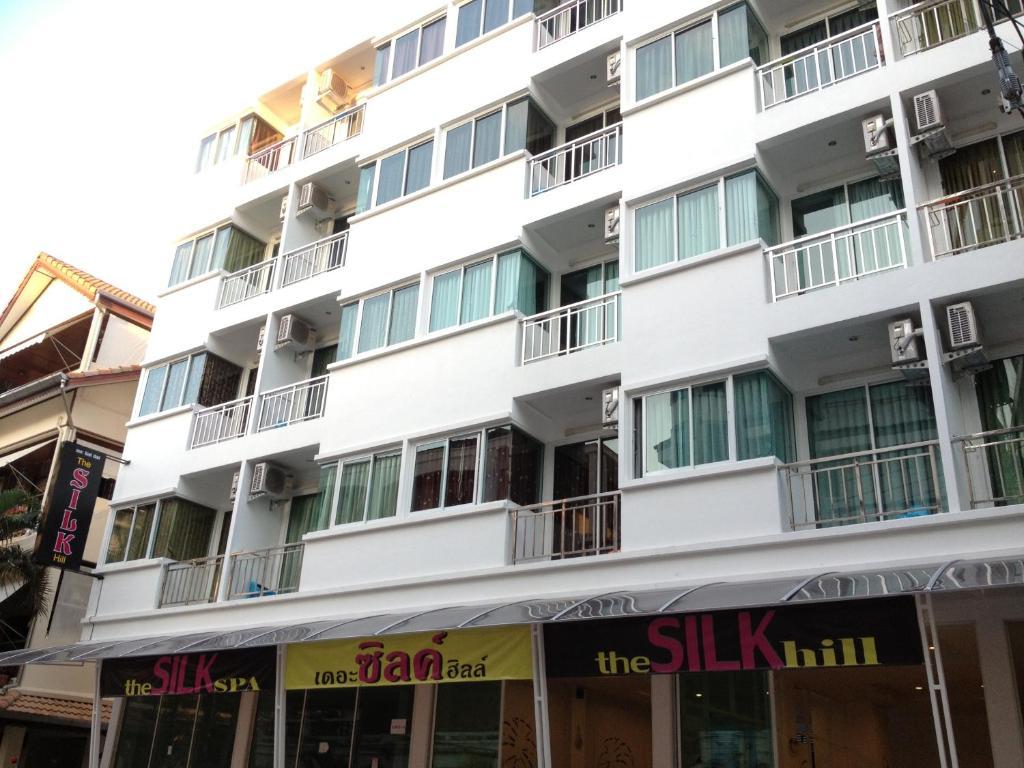 The Silk Hill Hotel Patong Exterior foto